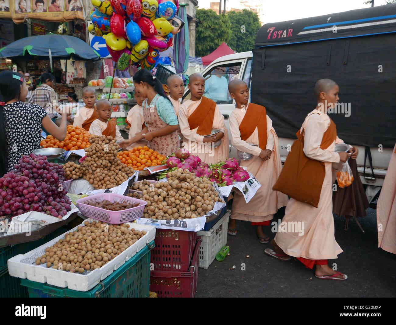 MYANMAR Chinatown street market Stock Photo - Alamy