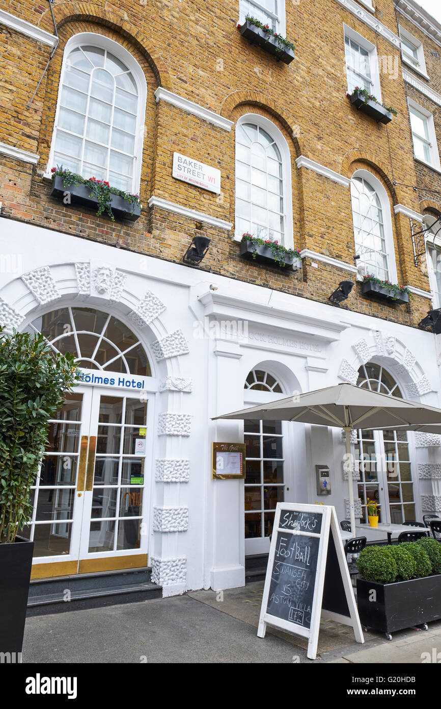 Sherlock Holmes Hotel Baker Street London UK Stock Photo - Alamy