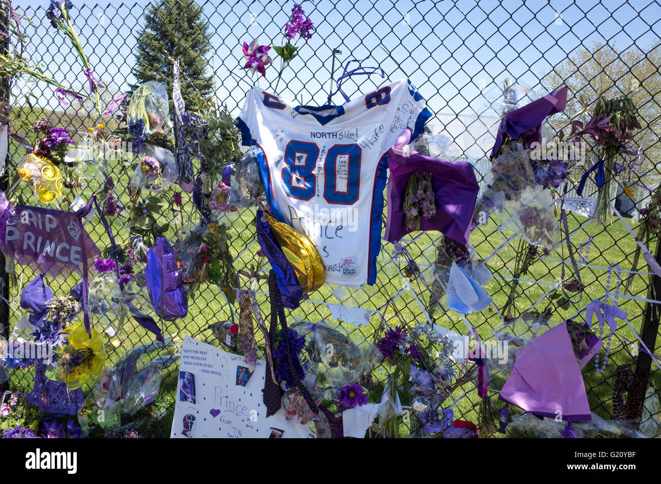 Northside 'Rest in Peace' jersey number 80 on memorial fence honoring Prince. Paisley Park Studios Chanhassen Minnesota MN USA Stock Photo