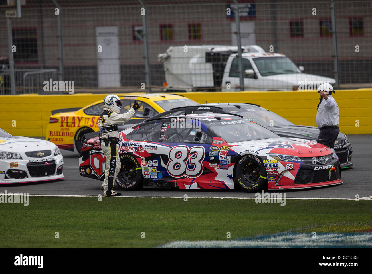 Concord, NC, USA. 21st May, 2016.  NASCAR Officials check lugnuts on the car of battles for position during The Sprint Showdown at the Charlotte Motor Speedway in Concord, NC. Credit:  csm/Alamy Live News Stock Photo