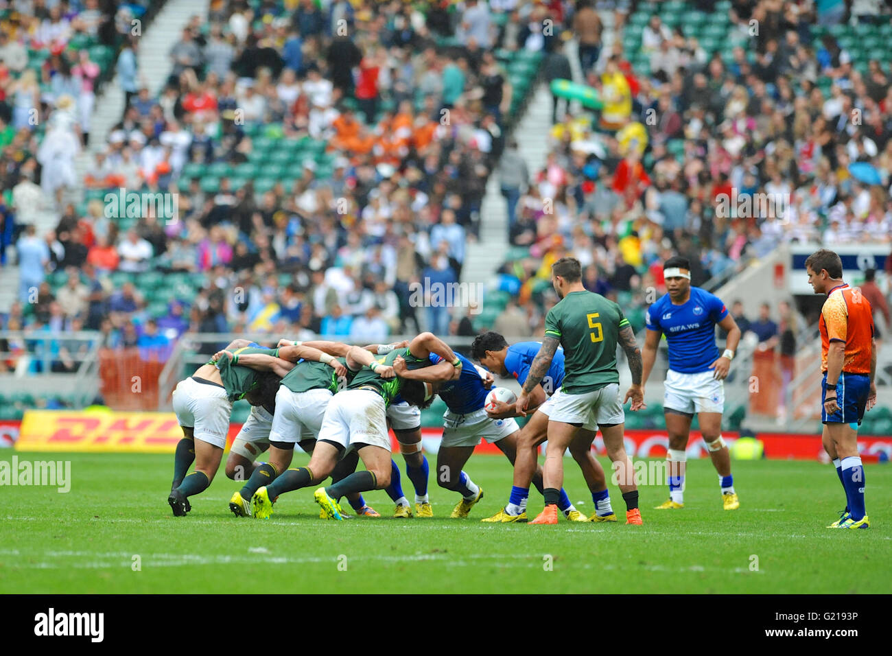 London, UK. 21st May, 2016. Samoa about to introduce the ball to the scrum during their pool match against South Africa, HSBC World Rugby Sevens Series, Twickenham Stadium, London, UK. South Africa went on to win the match by 22-0. Credit:  Michael Preston/Alamy Live News Stock Photo