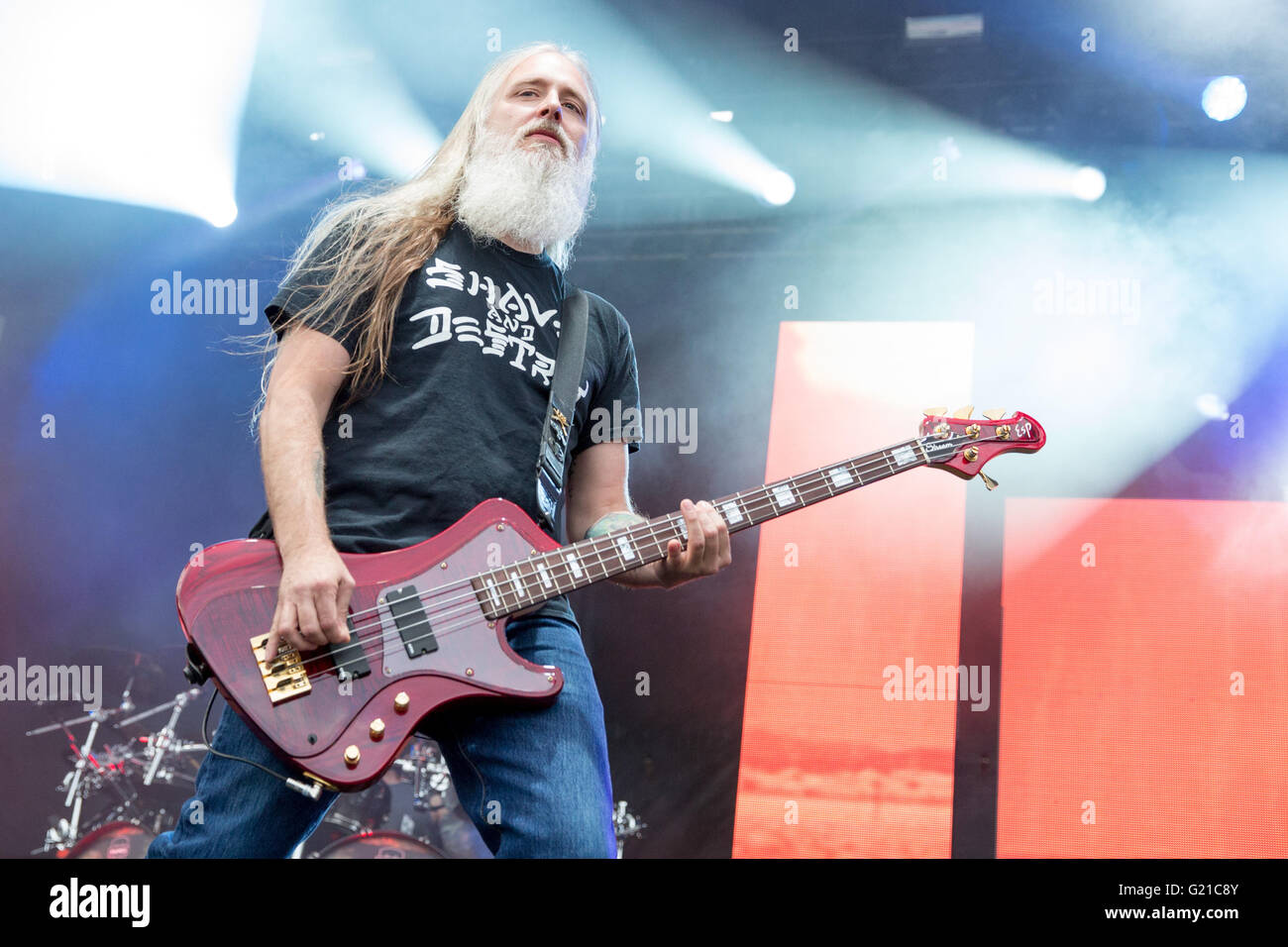 May 21, 2016 Columbus, Ohio, U.S Bassist JOHN CAMPBELL of Lamb of