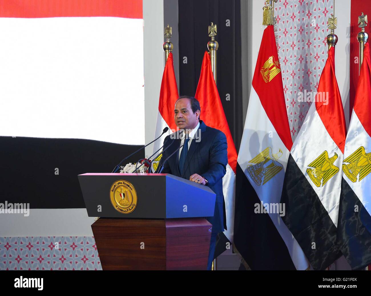 Cairo. 22nd May, 2016. Egyptian President Abdel-Fattah al-Sisi speaks ...