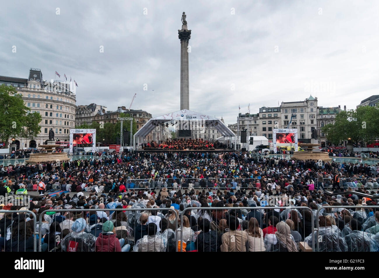 Perform London London symphony orchestra 2016 hi-res stock photography and images - Alamy