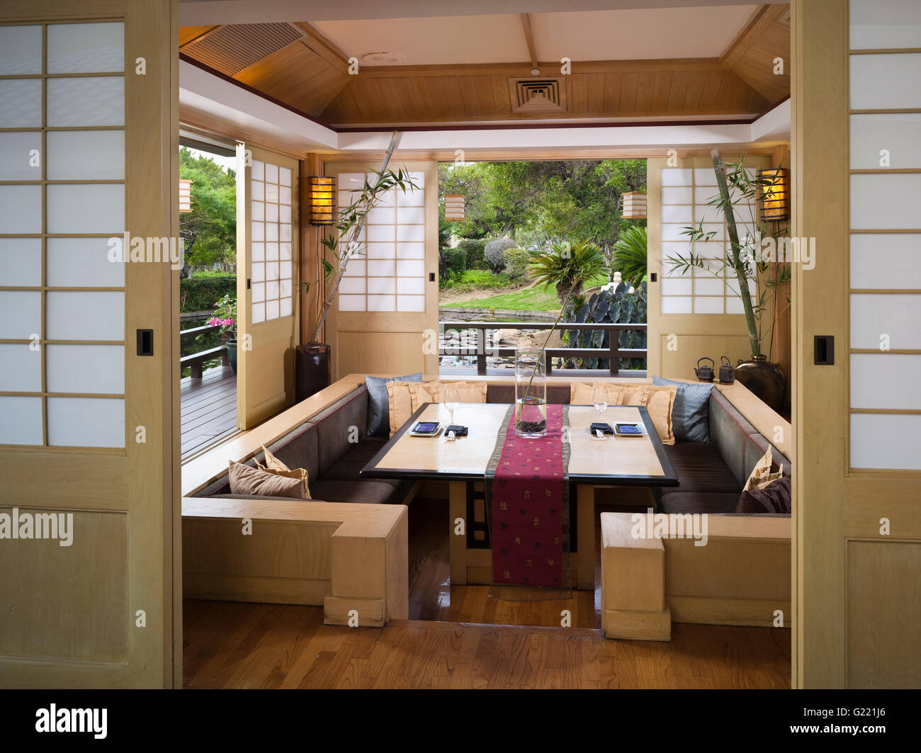 Hilton Waikoloa Food and Beverage Stock Photo Alamy