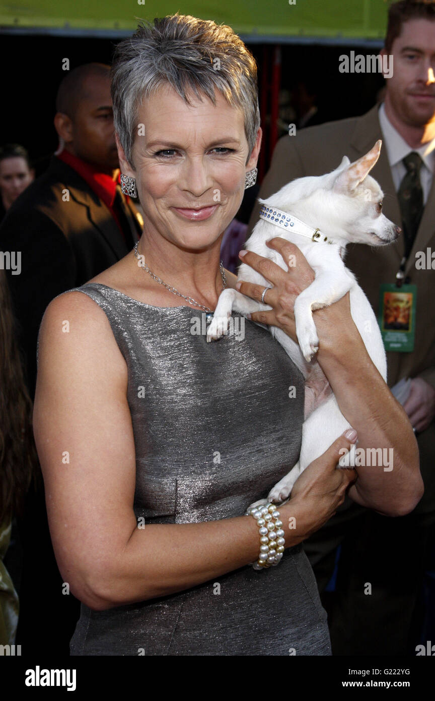 Jamie Lee Curtis at the World Premiere of "Beverly