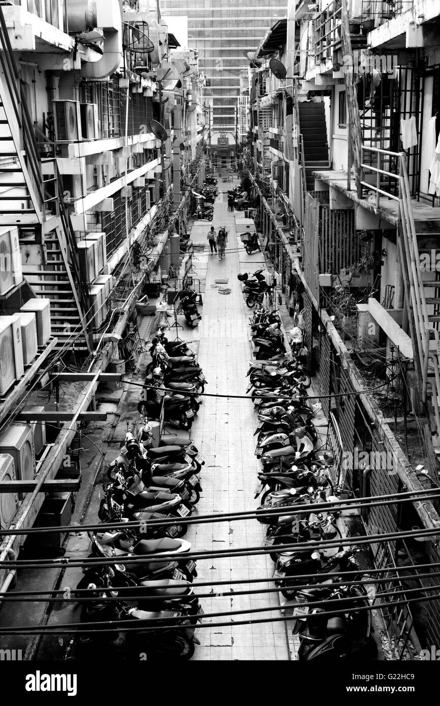 Urban Backstreet In Bangkok Thailand Stock Photo Alamy