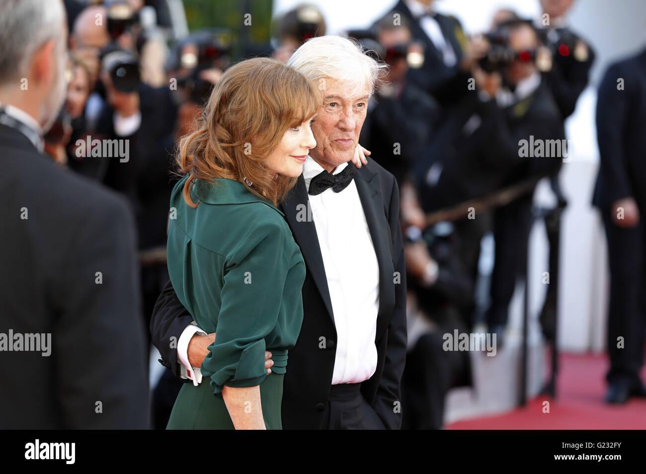 Isabelle Huppert and Paul Verhoeven attending the 'Elle' premiere ...