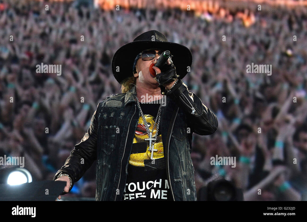 Singer ac dc hi-res stock photography and images - Alamy