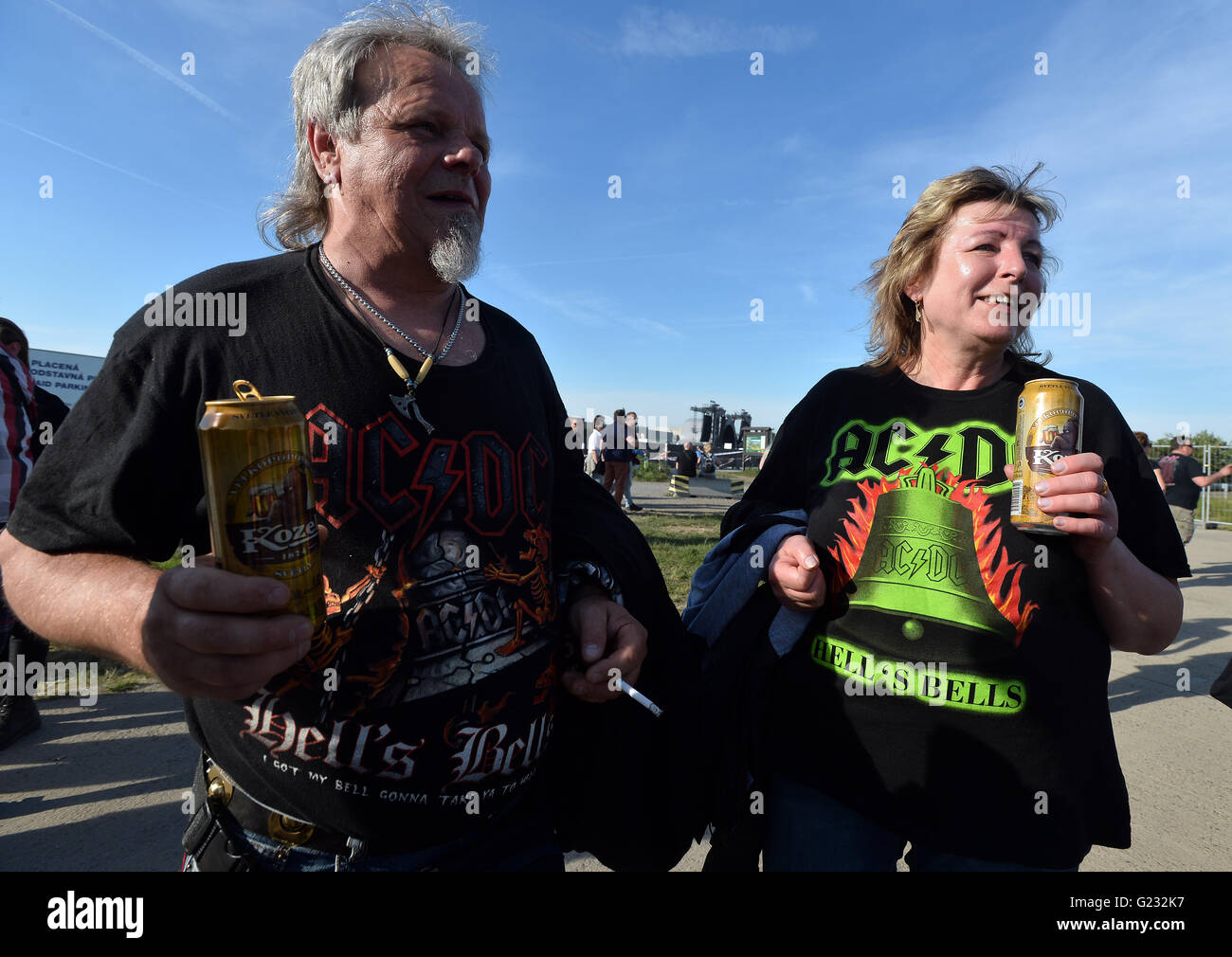 Ac dc in concert hi-res stock photography and images - Alamy