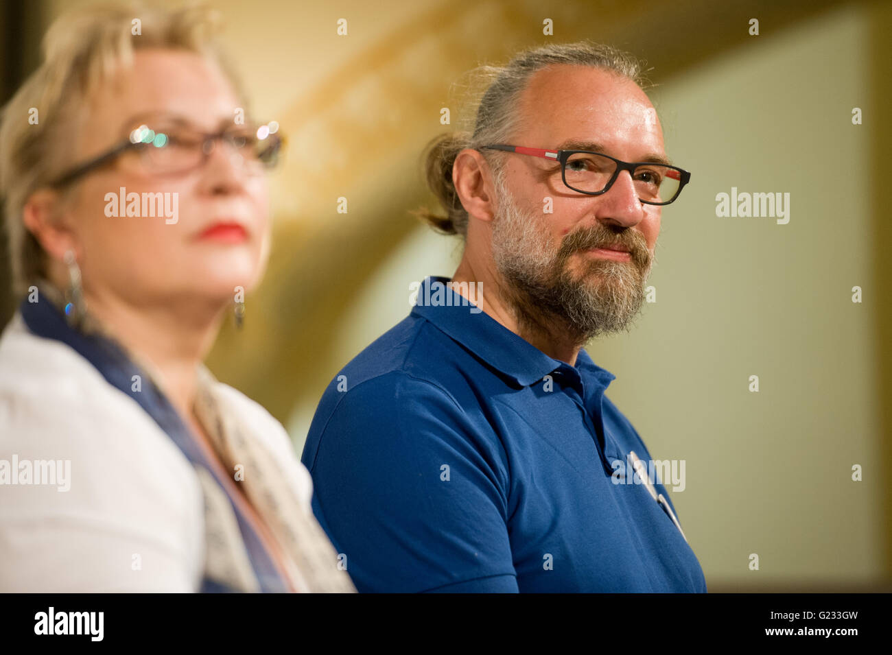 Wroclaw, Poland. 22nd May, 2016. Leader of Komitet Obrony Demokracji (Committee for the Defence of Democracy), Mateusz Kijowski, pictured during meeting with his supporters in Wroclaw.  Credit: Marcin Rozpedowski/Alamy Live News Stock Photo