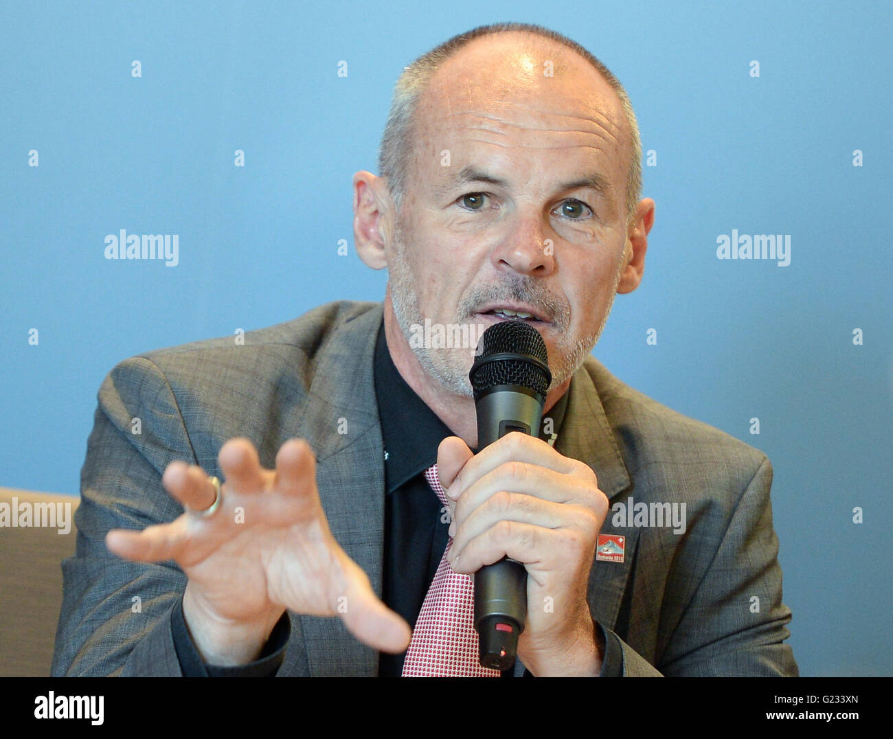 Berlin, Germany. 23rd May, 2016. Renzo Simoni, CEO of Alp Transit Gotthard AG, speaks at the press conference on the opening of the Gotthard Base Tunnel in Berlin, Germany, 23 May 2016. Photo: BRITTA PEDERSEN/dpa/Alamy Live News Stock Photo