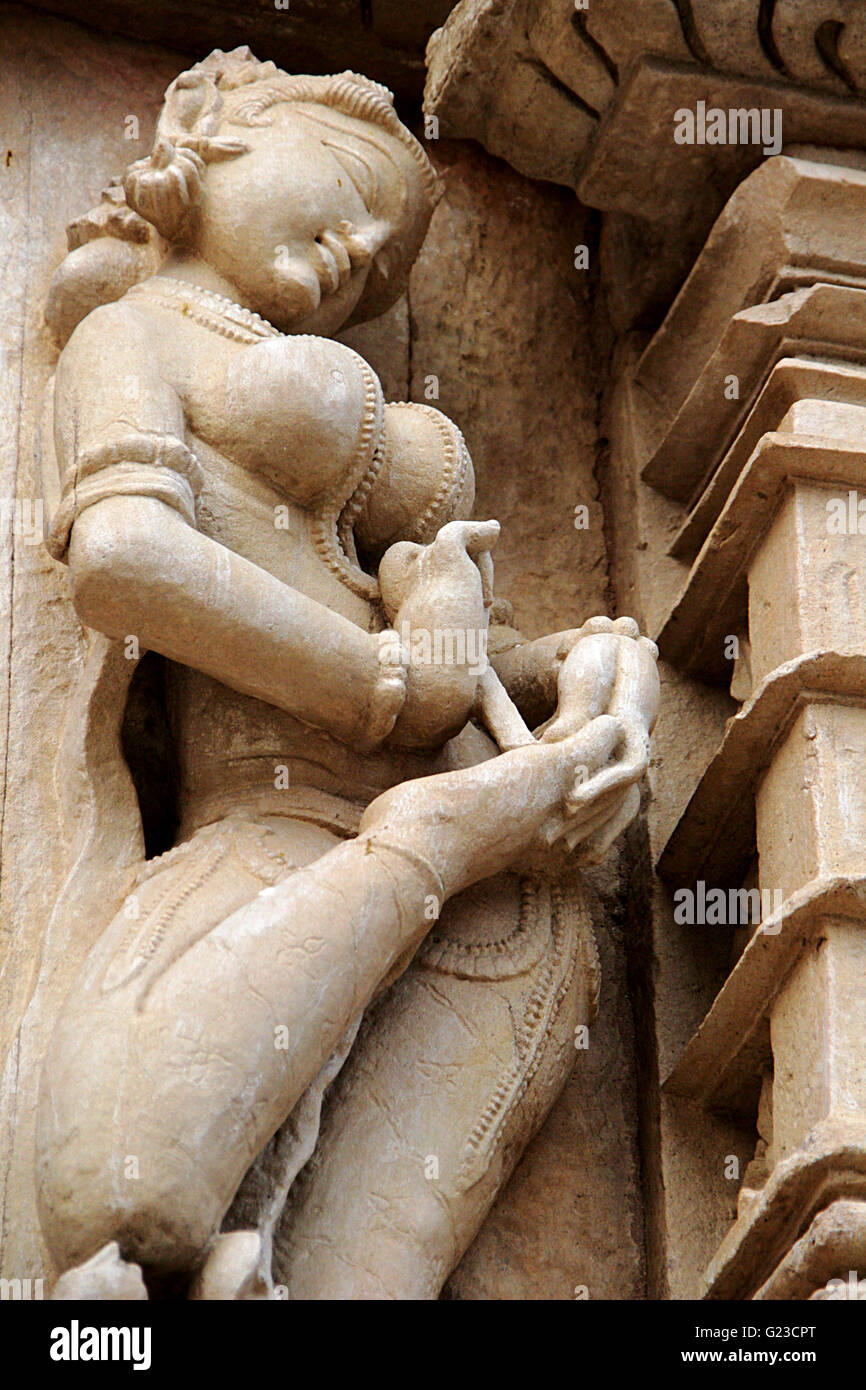 Khajuraho sculpture hi-res stock photography and images - Alamy