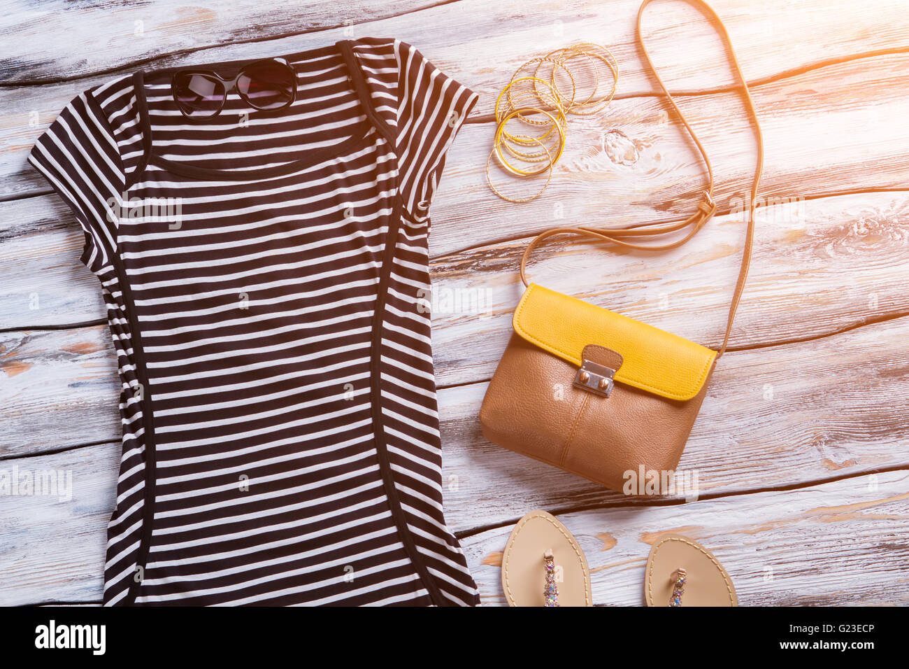 Black and beige striped dress hi-res stock photography and images - Alamy