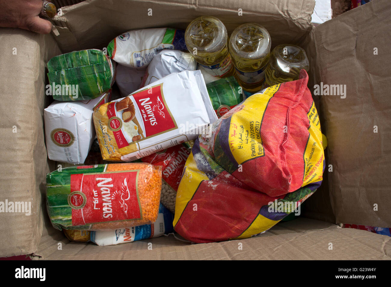 Food distribution to 8000 Internally displaced Iraqi people in Khanaqin