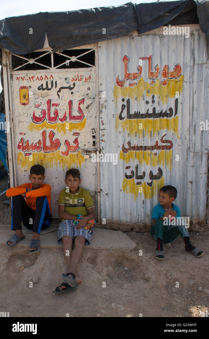 kids in Iraqi refugee camp Stock Photo