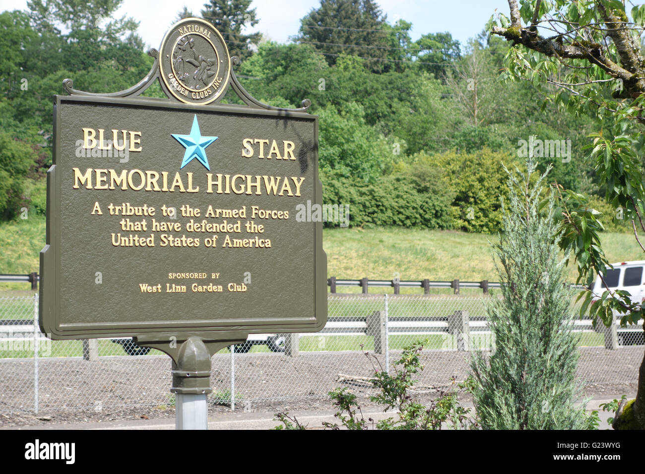 blue star memorial highway sign Stock Photo