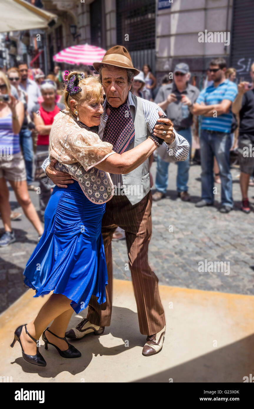 Old Tango Dance Couple , Antique market, Plaza Dorrego ...