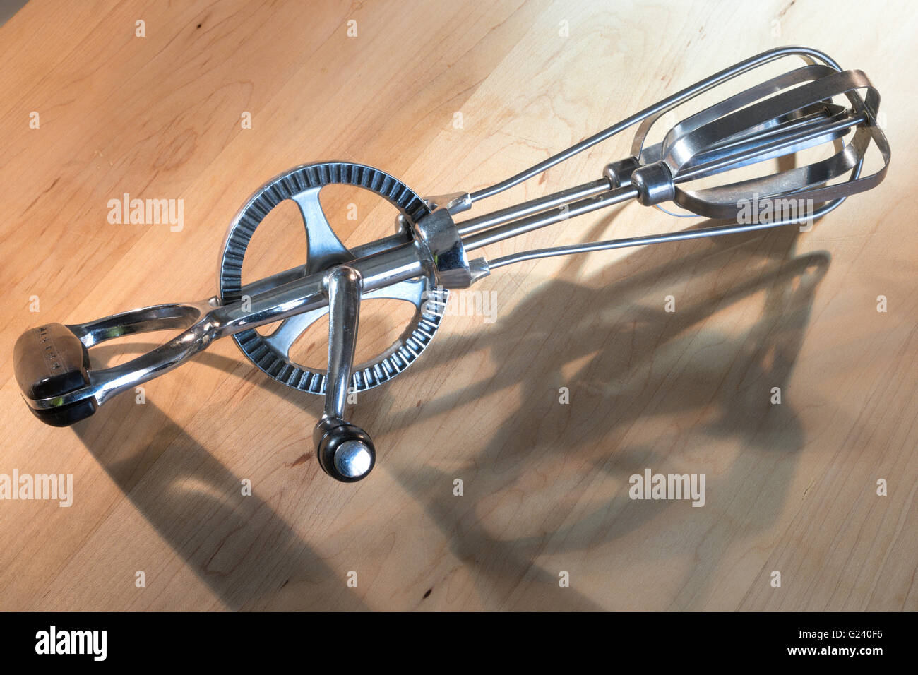 Hand egg beater hi-res stock photography and images - Alamy