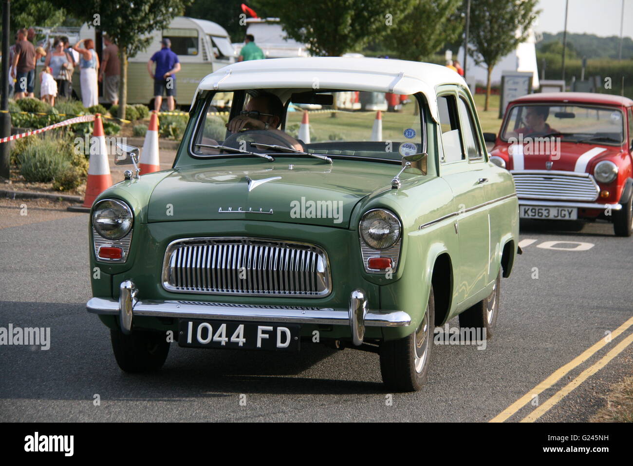 Classic car visor hires stock photography and images Alamy