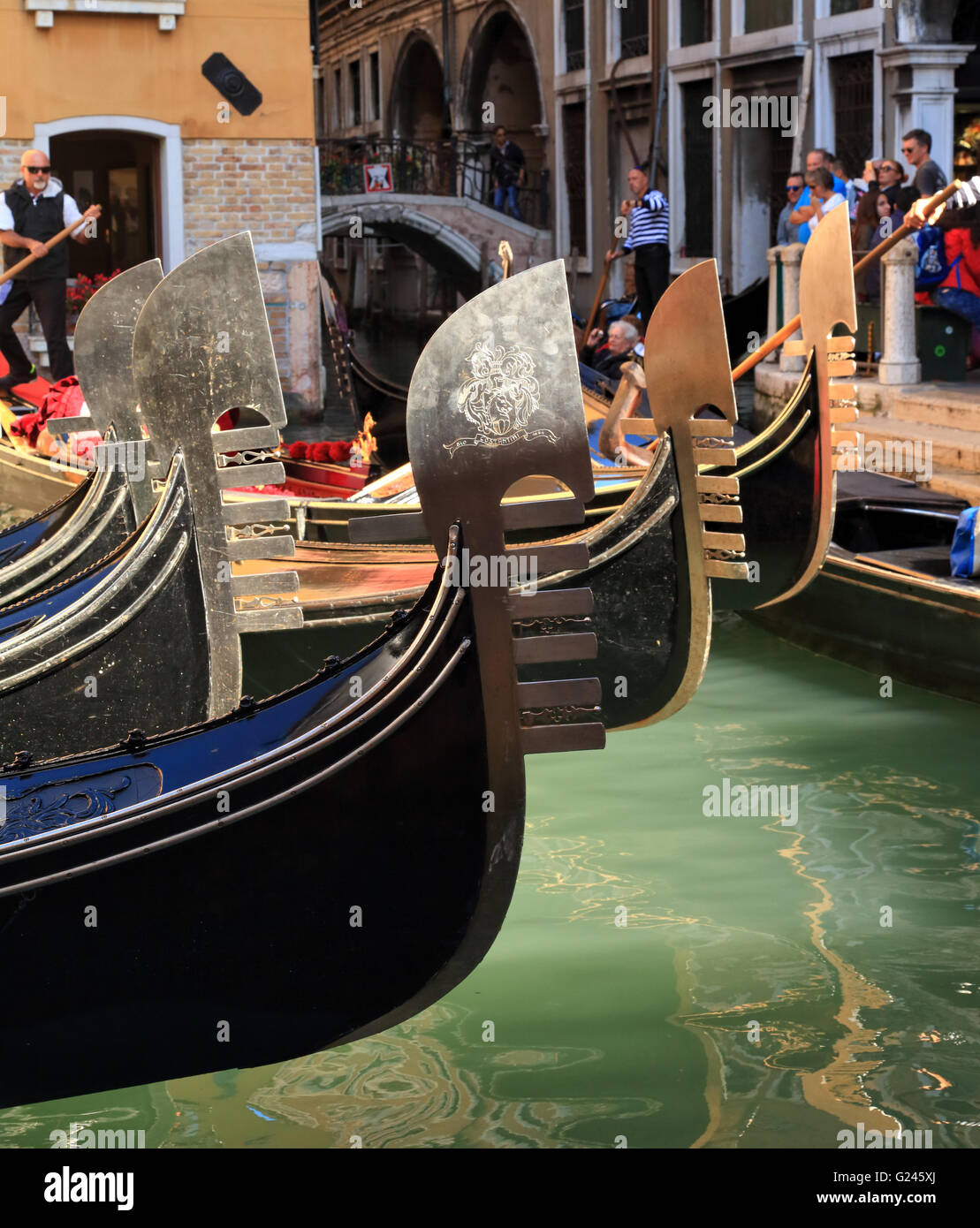 Proue Gondole Venise High Resolution Stock Photography And Images Alamy