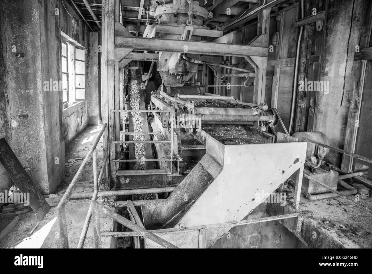 Old world war sea mine Black and White Stock Photos & Images - Alamy