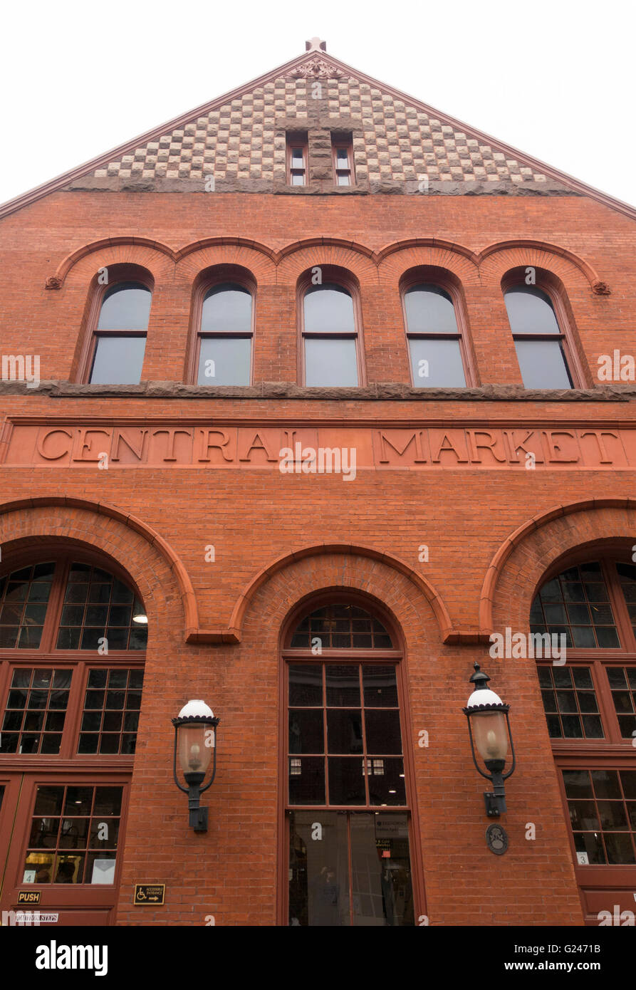 Lancaster PA central farmers market building Stock Photo Alamy