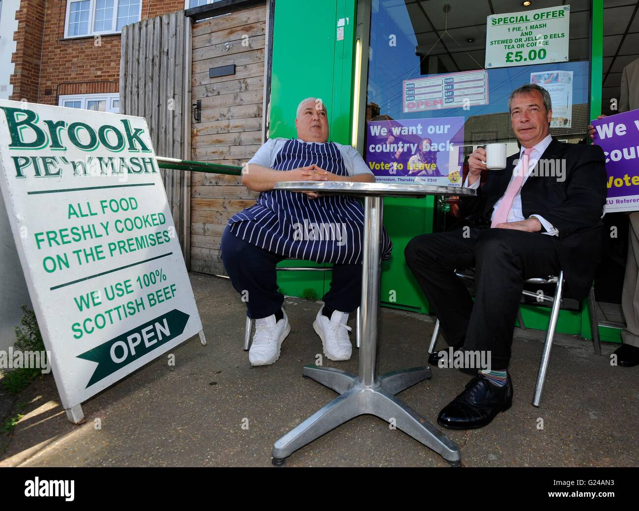 Dagenham brook hires stock photography and images Alamy