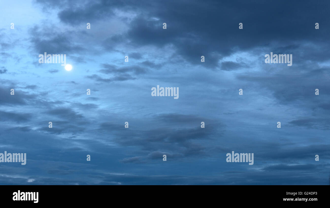 Dark blue stormy cloudy sky Stock Photo - Alamy