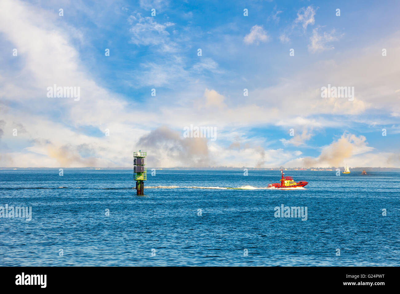 A high speed pilot boat on sea Stock Photo - Alamy