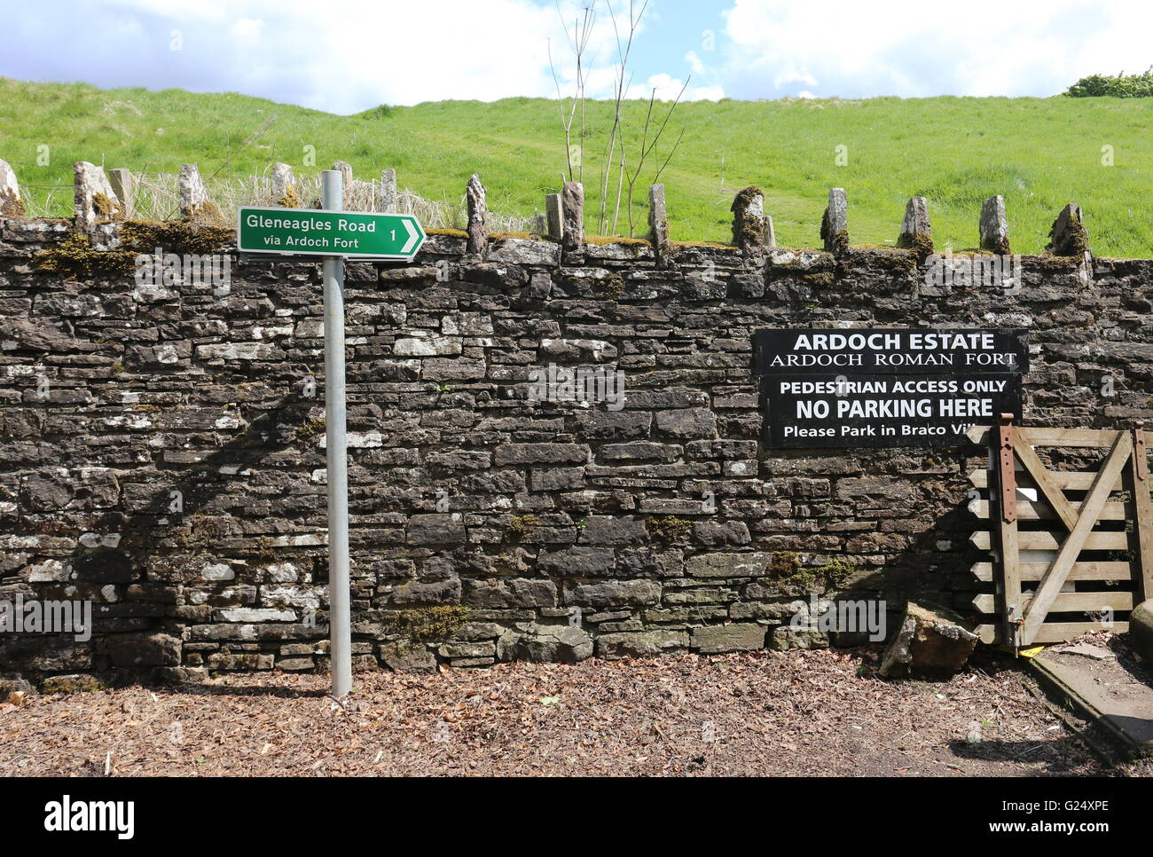 Ardoch roman fort hires stock photography and images Alamy