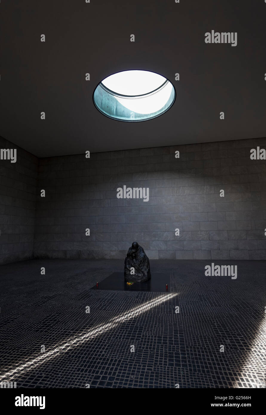 Neue Wache, New Guardhouse, Central Memorial of the Federal Republic of Germany for the Victims of War and Dictatorship. Unter d Stock Photo