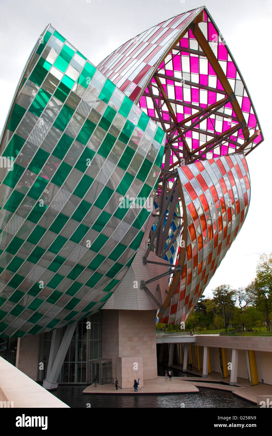 The Observatory of Light : inside Daniel Buren's project for