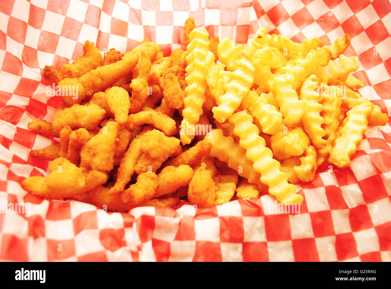 Fast Food Meal of Fried Clams and French Fries Stock Photo Alamy