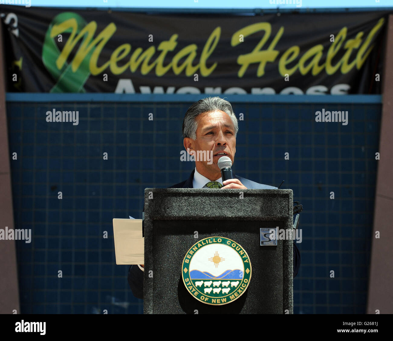 Albuquerque, NM, USA. 24th May, 2016. Bernalillo County Commissioner Art De La Cruz made a announcement about getting help for mental health in the county. Tuesday, May 24, 2016. © Jim Thompson/Albuquerque Journal/ZUMA Wire/Alamy Live News Stock Photo
