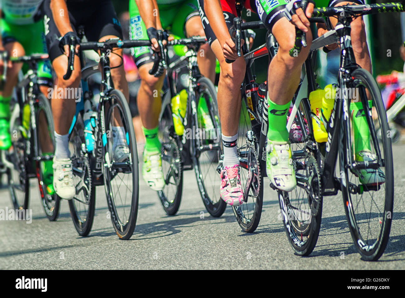 Stage 17 of the Giro d’Italia, 196km from Molveno to Cassano d’Adda, Sprint in Brescia, Italy, 25th May 2016 Stock Photo