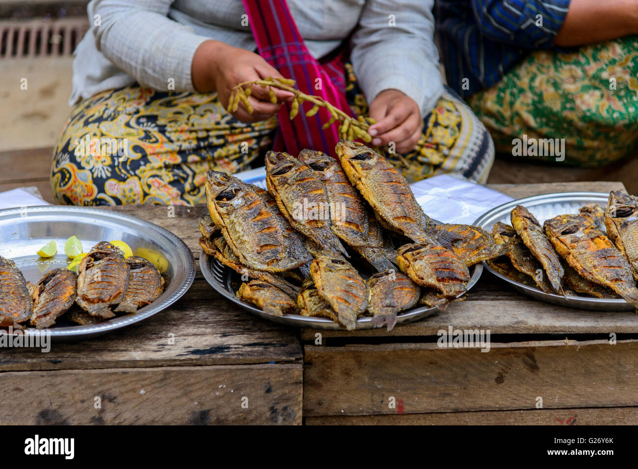 Myanmar fish hi-res stock photography and images - Alamy
