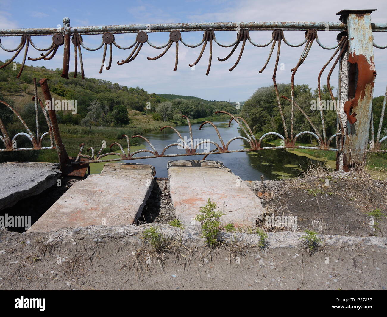 Severe bombing in east of Ukraine causes destruction on a bridge near Donetsk Stock Photo