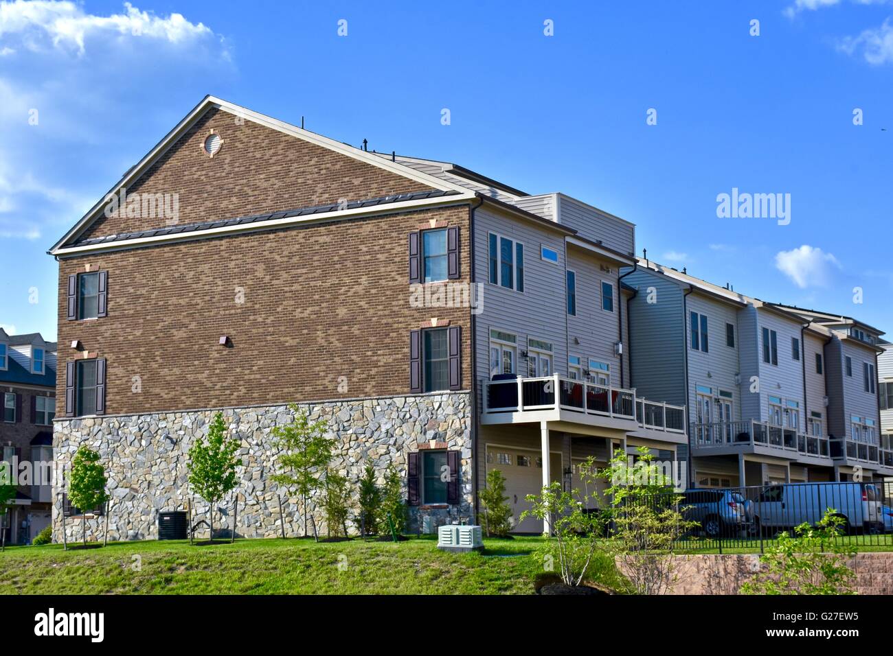 New luxury town homes in a planned community Stock Photo - Alamy