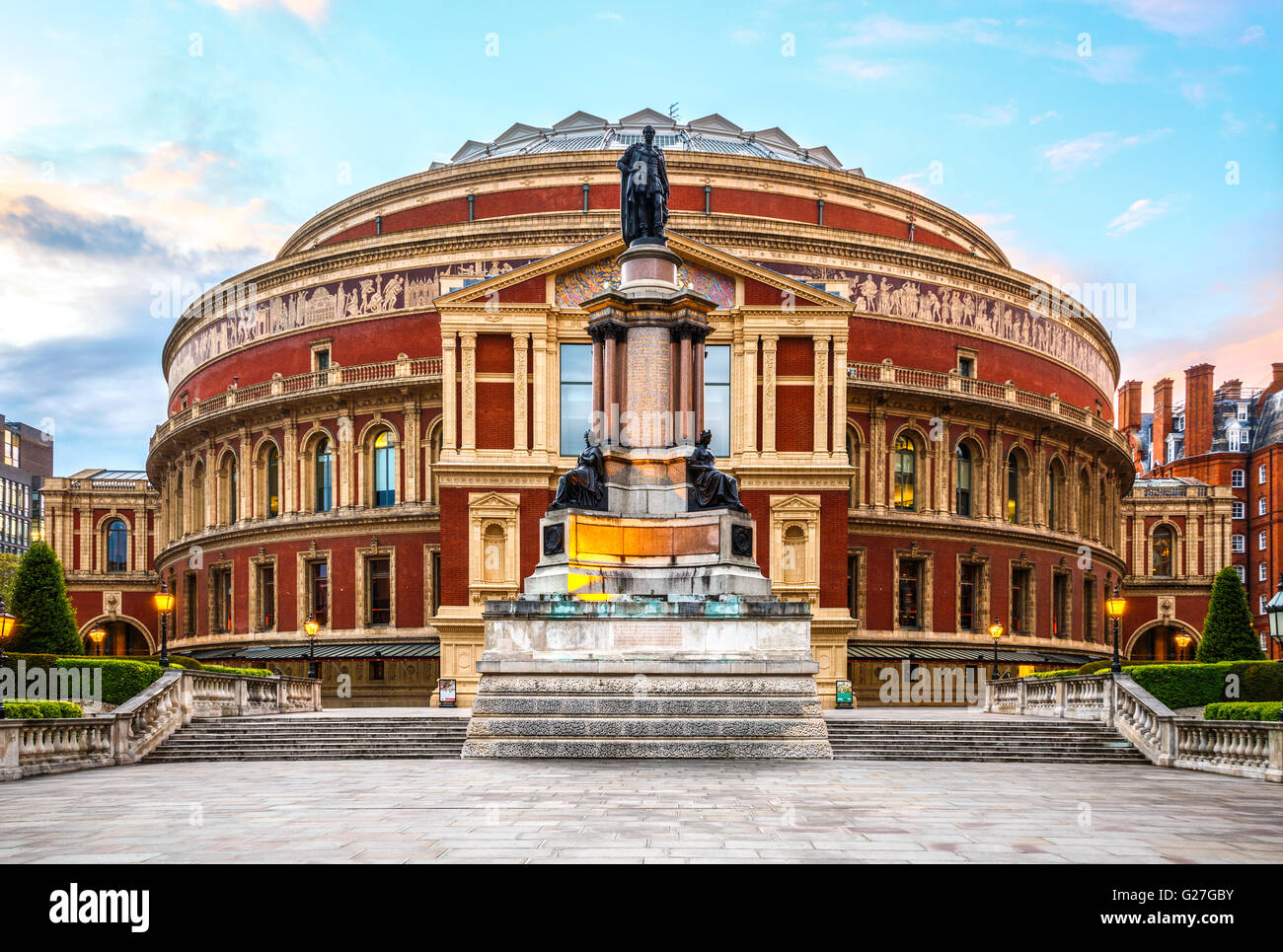 Royal Albert Hall Hi res Stock Photography And Images Alamy Royal Albert Hall Hi res Stock Photography And Images Alamy