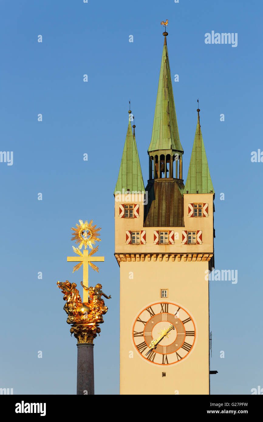 Dreifaltigkeitssäule, Trinity Column and City Tower, Theresienplatz Straubing, Gäuboden, Lower Bavaria, Bavaria, Germany Stock Photo