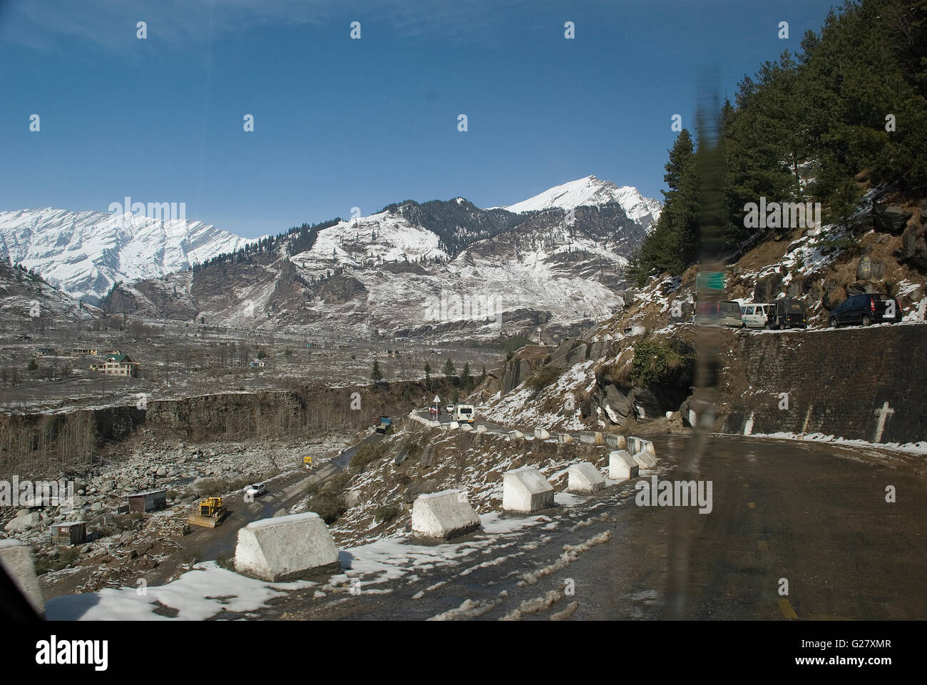 Beautiful Himalayan road of Manali to Leh, towards Rohtang Pass, Manali, Himachal Pradesh, India Stock Photo