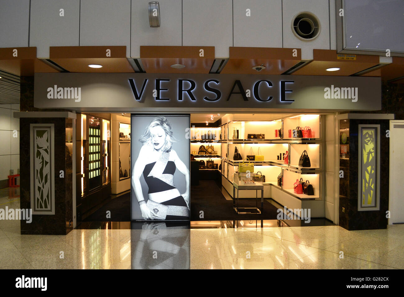 Shopping Itineraries In Versace(Kuala Lumpur KLCC) In, 55% OFF