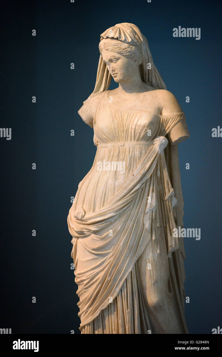 Rome. Italy. Statue of Melpomene, Muse of Tragedy, 1st C BC, Museo Nazionale Romano. Palazzo Massimo alle Terme. Stock Photo