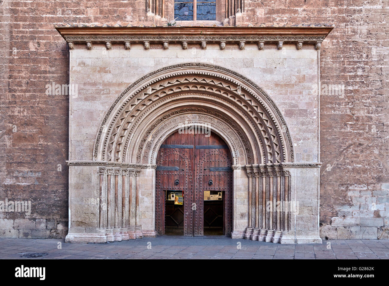 La Almoina Door or Palau's Door. Cathedral. Valencia. Comunitat Valenciana. Spain. Stock Photo