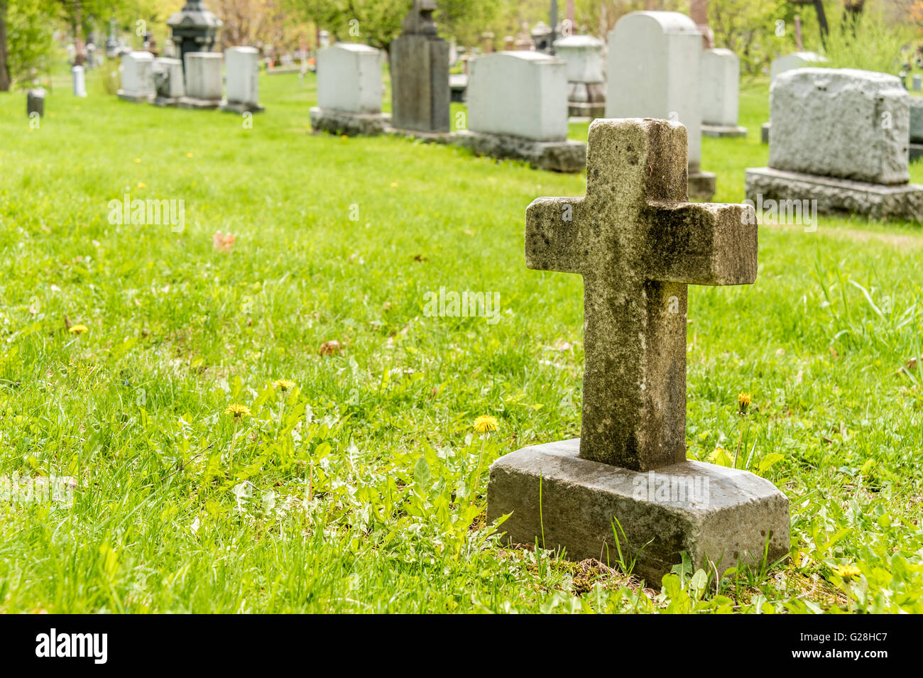 Cross headstones hires stock photography and images Alamy