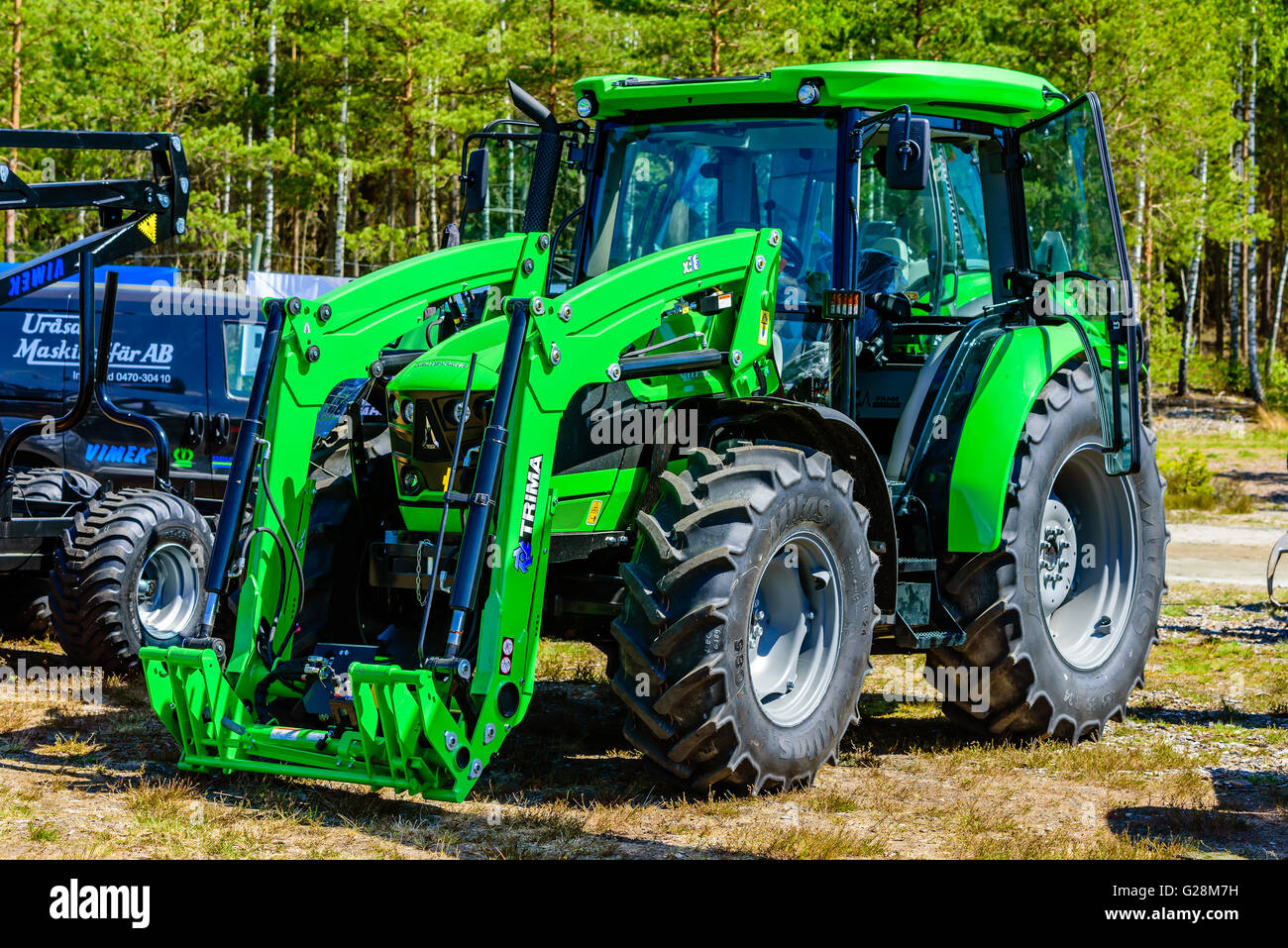 Emmaboda, Sweden - May 13, 2016: Forest and tractor (Skog och traktor) fair. Green Deutz Fahr 509c tractor with Trima lift. Stock Photo