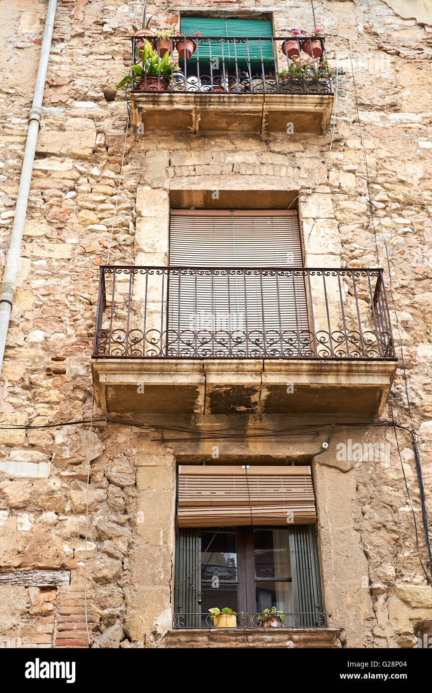 Street scene Tarragona, outer wall with balcony and window Stock Photo