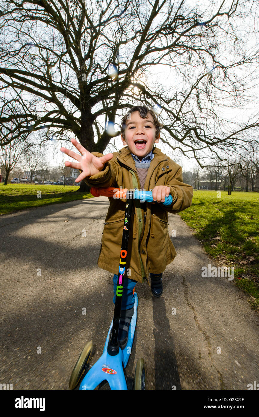 Kickboard hi-res stock photography and images - Alamy
