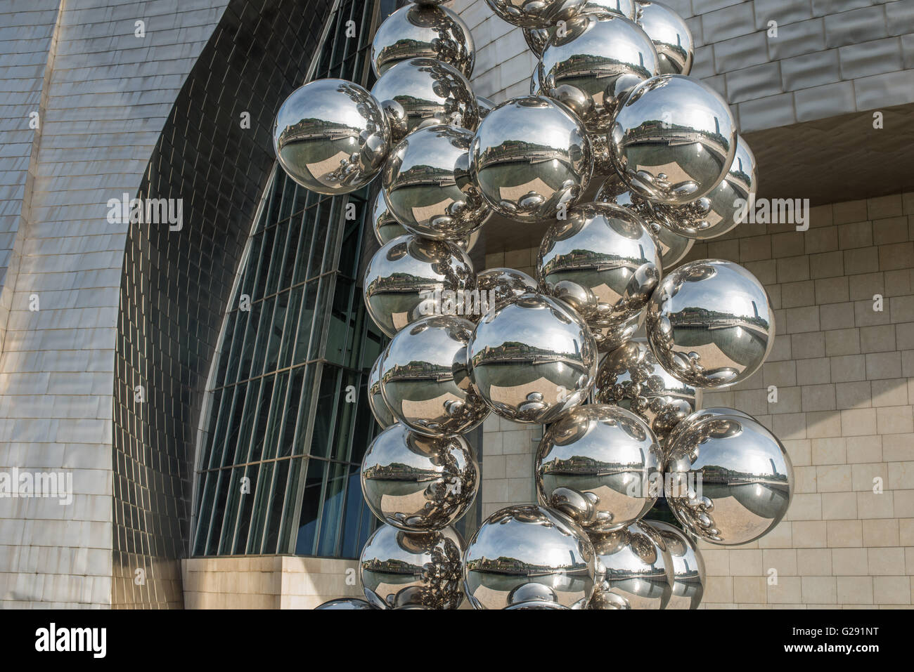 'Tall Tree & The eye' sculpture by Anish Kapoor at the Guggenheim ...